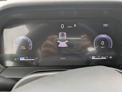 New 2025 Jeep Grand Cherokee Altitude image 24