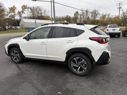 Used 2024 Subaru Crosstrek 2.0i Premium image 11