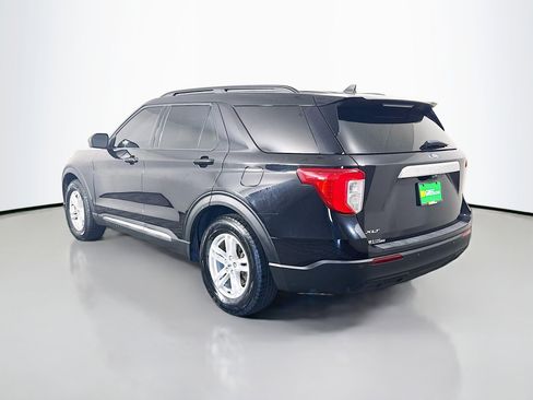 Used 2022 Ford Explorer XLT image 7