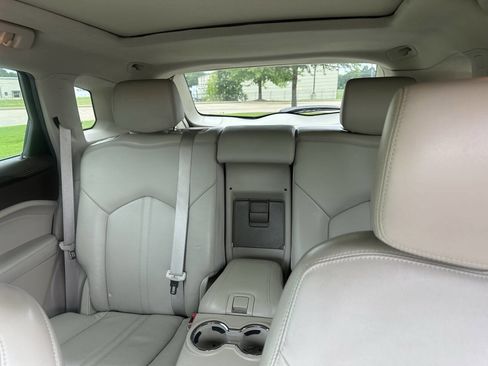 Used 2012 Cadillac SRX Luxury image 13