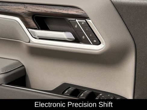 New 2026 GMC Sierra 1500 SLT image 20