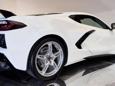 Used 2023 Chevrolet Corvette Stingray Premium Cpe w/ Z51 Performance Package image 25