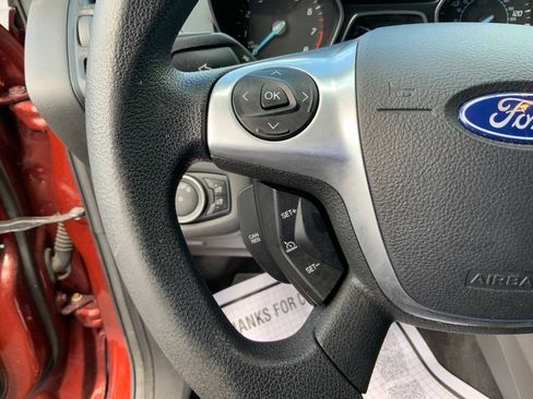 Used 2015 Ford Escape SE AWD/4WD image 18