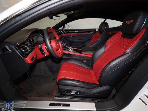 Used 2020 Bentley Continental GT V8 image 13