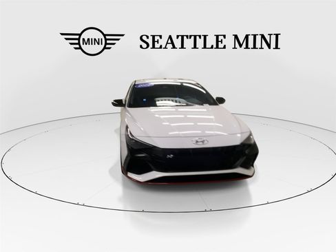 Used 2022 Hyundai Elantra N FWD image 3