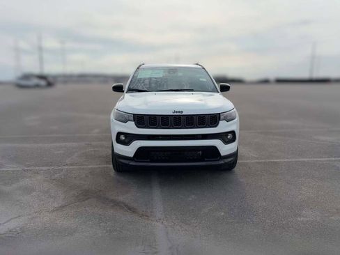 New 2026 Jeep Compass Latitude image 2