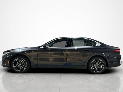 New 2027 BMW 530i xDrive w/ Premium Package AWD/4WD image 2