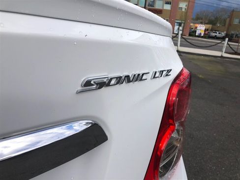 Used 2014 Chevrolet Sonic LTZ FWD image 9