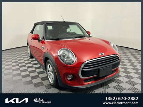 Used 2017 MINI Cooper Convertible image 1