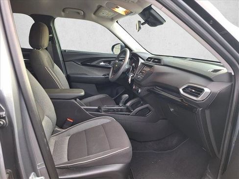 Used 2021 Chevrolet TrailBlazer LS image 20