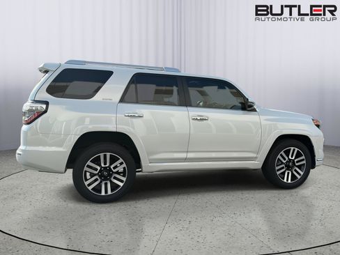 Used 2024 Toyota 4Runner Limited RWD image 7