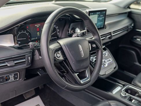 Used 2022 Lincoln Corsair AWD w/ Equipment Group 101A image 19