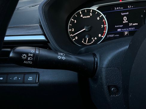 Used 2025 Nissan Altima 2.5 SV image 34