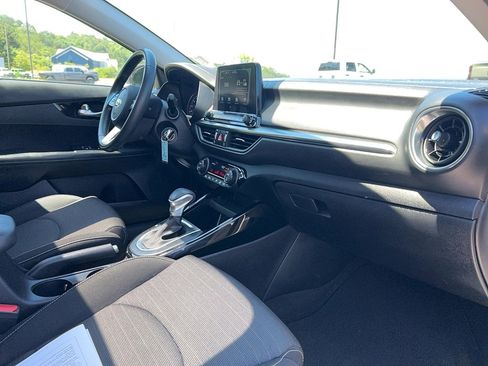 Used 2019 Kia Forte S w/ S Premium Package FWD image 22