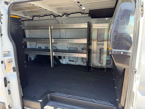 Used 2021 Ford Transit 250 Low Roof RWD image 28