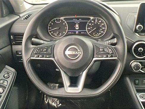 Used 2024 Nissan Sentra SV image 22