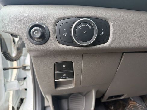Used 2023 Ford Transit 250 Medium Roof RWD image 7