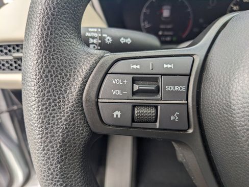 Used 2025 Honda HR-V LX image 37