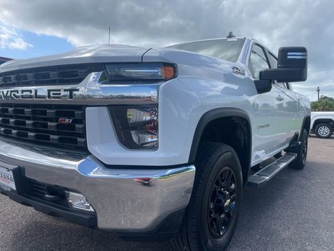 Used 2023 Chevrolet Silverado 2500 LT w/ Convenience Package AWD/4WD image 11