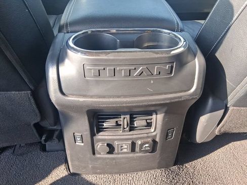 Used 2019 Nissan Titan PRO-4X w/ Pro-4x Convenience Package AWD/4WD image 13