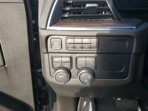 Used 2025 Chevrolet Tahoe LT image 29