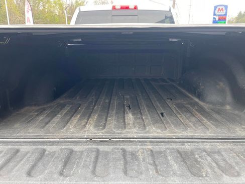 Used 2015 RAM 2500 Laramie w/ Protection Group image 7