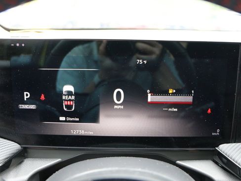 Used 2025 Nissan Kicks SR AWD/4WD image 28