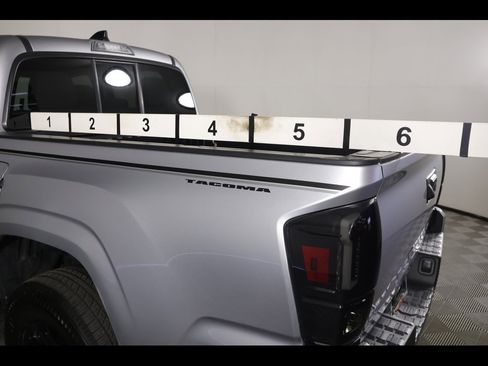 Used 2022 Toyota Tacoma SR image 11