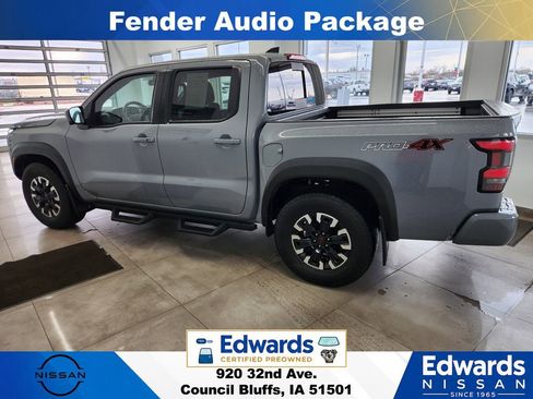 Used 2023 Nissan Frontier PRO-4X w/ Pro Convenience Package AWD/4WD image 6