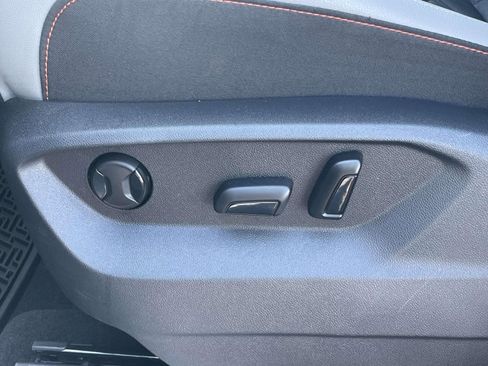 Certified 2026 Volkswagen Atlas Peak Edition AWD/4WD image 19