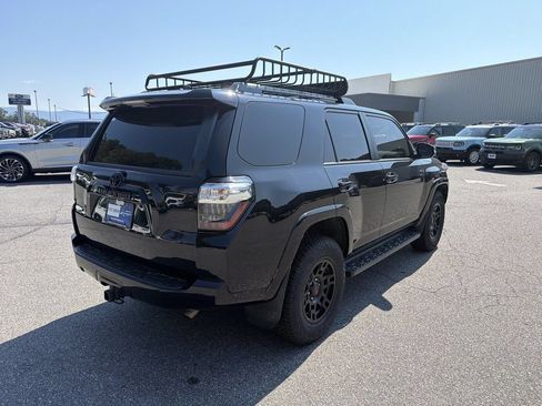 Used 2021 Toyota 4Runner Venture w/ Moonroof Package AWD/4WD image 7