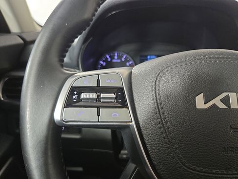 Used 2022 Kia Telluride S FWD image 16