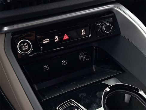 New 2025 Audi Q5 2.0T Premium Plus image 15