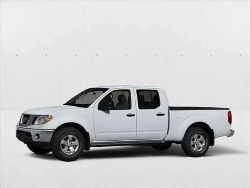 Used 2013 Nissan Frontier SL image 1