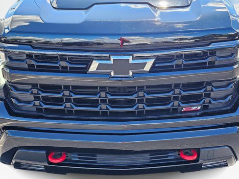 Used 2026 Chevrolet Silverado 1500 LT Trail Boss w/ Convenience Package II AWD/4WD image 3
