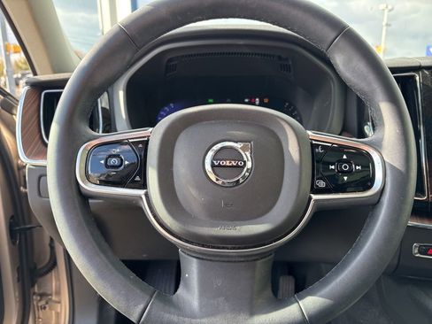 Certified 2024 Volvo XC60 B5 Plus w/ Protection Package Premier image 20