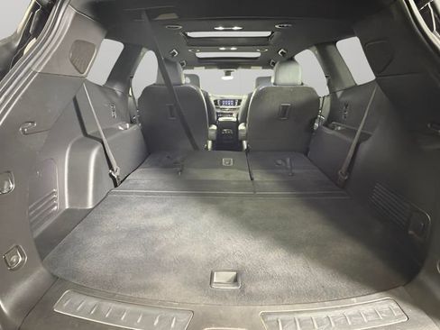 Certified 2022 Buick Enclave Essence w/ Experience Buick Package FWD image 31
