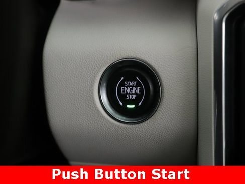 Used 2024 GMC Acadia Denali w/ Super Cruise Package image 23