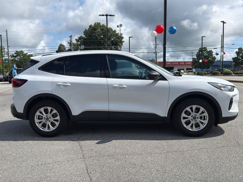 Used 2025 Ford Escape Active FWD image 4