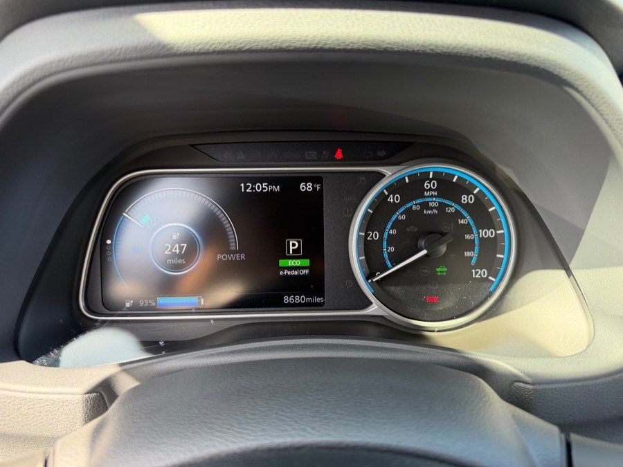 Used 2024 Nissan Leaf SV Plus FWD image 11