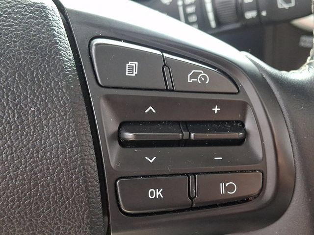 Used 2023 Hyundai Venue SEL FWD image 22