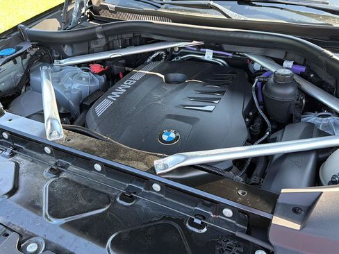Used 2024 BMW X5 xDrive40i w/ M Sport Package AWD/4WD image 36