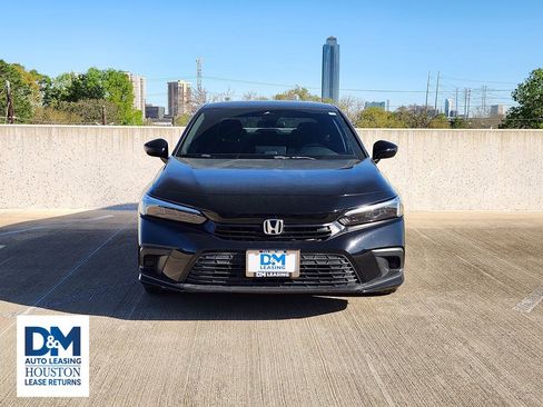 Used 2022 Honda Civic Sport image 2