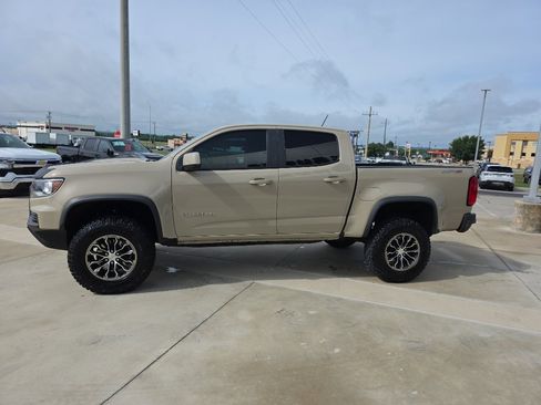 Used 2022 Chevrolet Colorado ZR2 AWD/4WD image 4