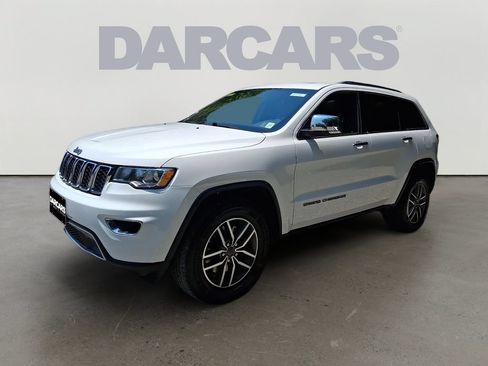 Used 2021 Jeep Grand Cherokee Limited w/ Sun & Sound Group AWD/4WD image 3
