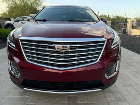 Used 2018 Cadillac XT5 Platinum w/ Driver Assist Package AWD/4WD image 5