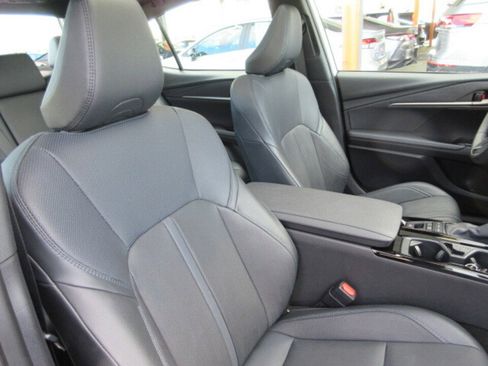 Used 2025 Toyota Camry XSE image 33