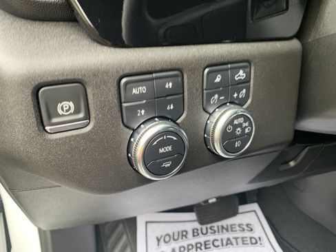 Used 2025 GMC Sierra 2500 SLT w/ SLT Premium Package AWD/4WD image 15