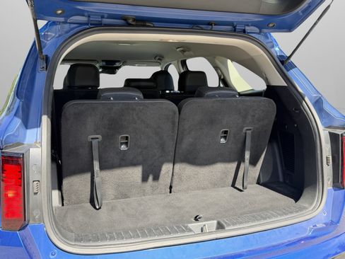 Certified 2022 Kia Sorento S FWD image 24