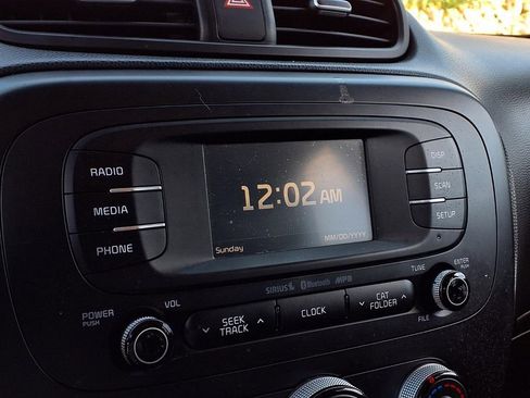 Used 2016 Kia Soul + w/ Designer's Package image 6